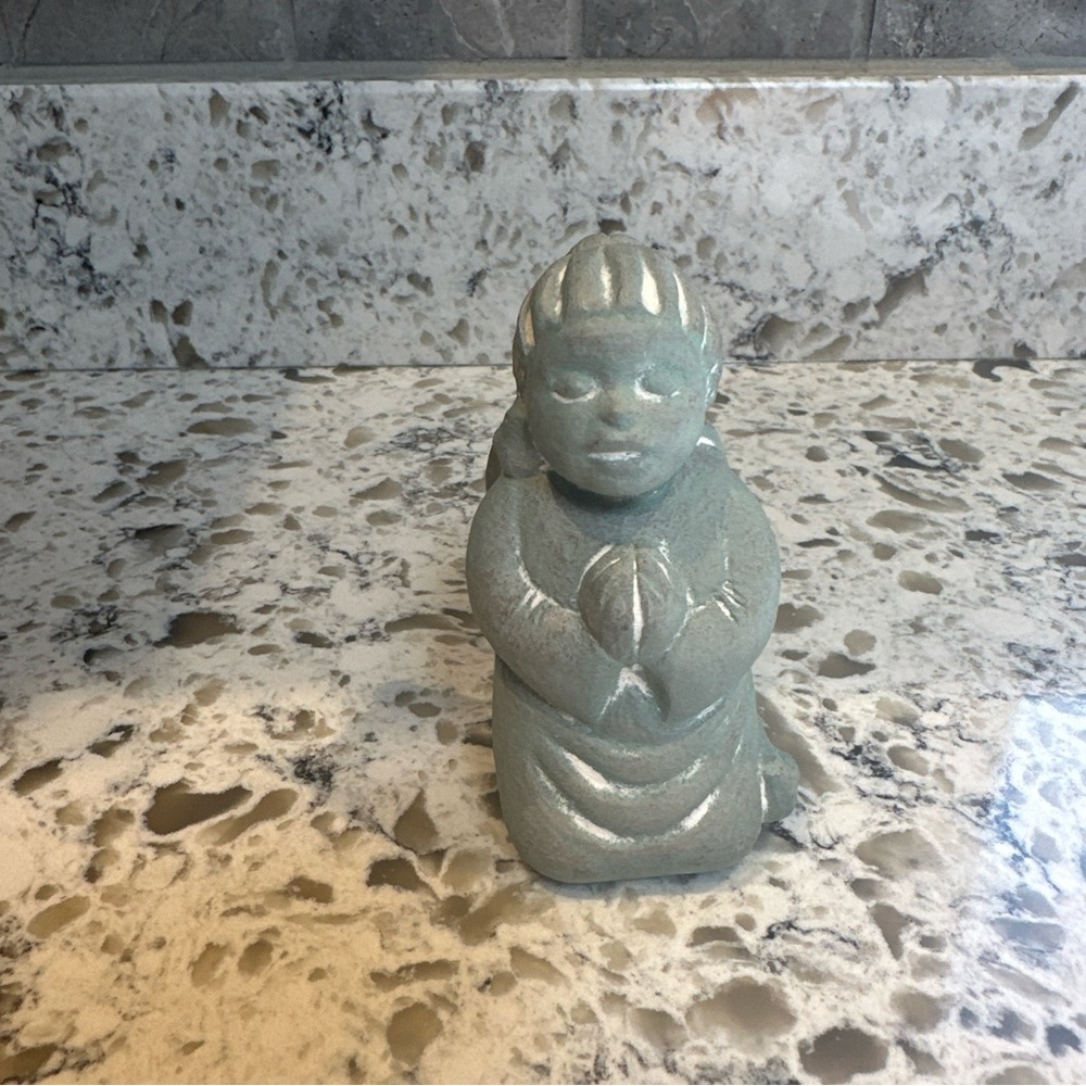 Isabel Bloom Kneeling Praying Angel Girl Bird Rose Concrete Art Figurine NO BOX